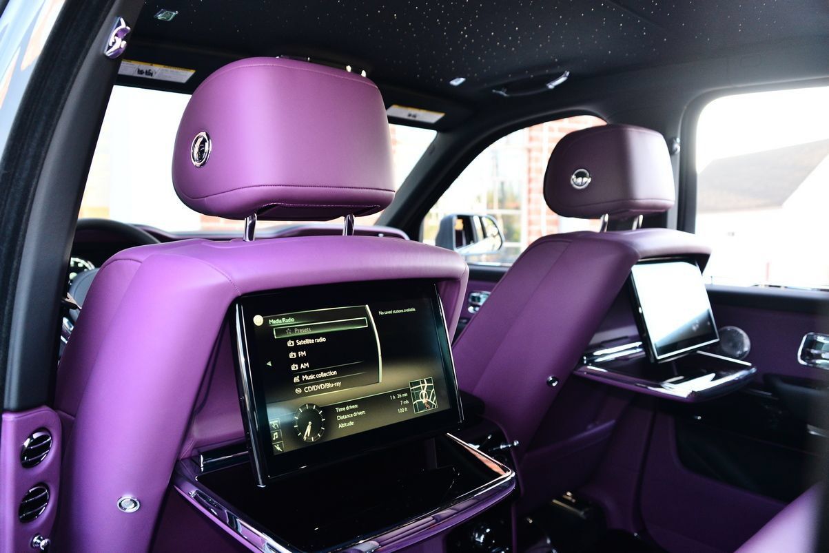Certified 2022 Rolls-Royce Cullinan w/ Technology Package AWD/4WD image 18