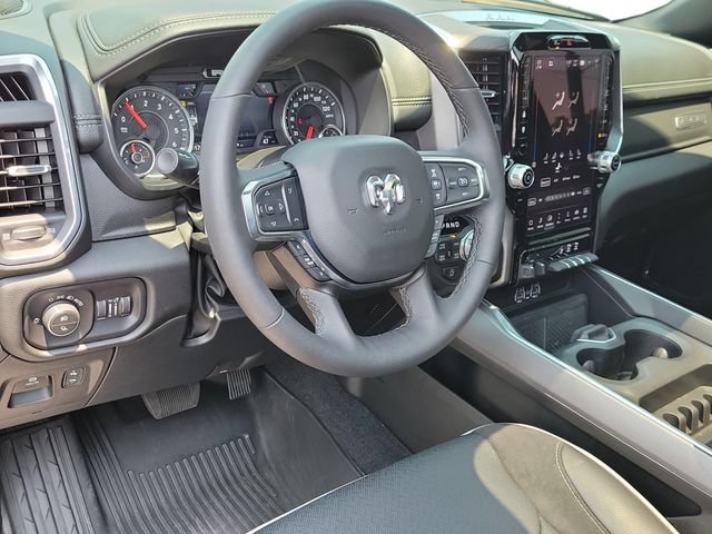 Used 2026 RAM 1500 Laramie AWD/4WD image 6