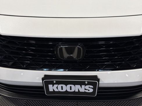Used 2024 Honda Accord EX image 12