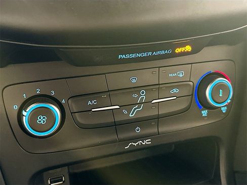 Used 2017 Ford Focus ST image 16