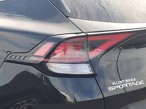 Certified 2023 Kia Sportage LX AWD/4WD image 12