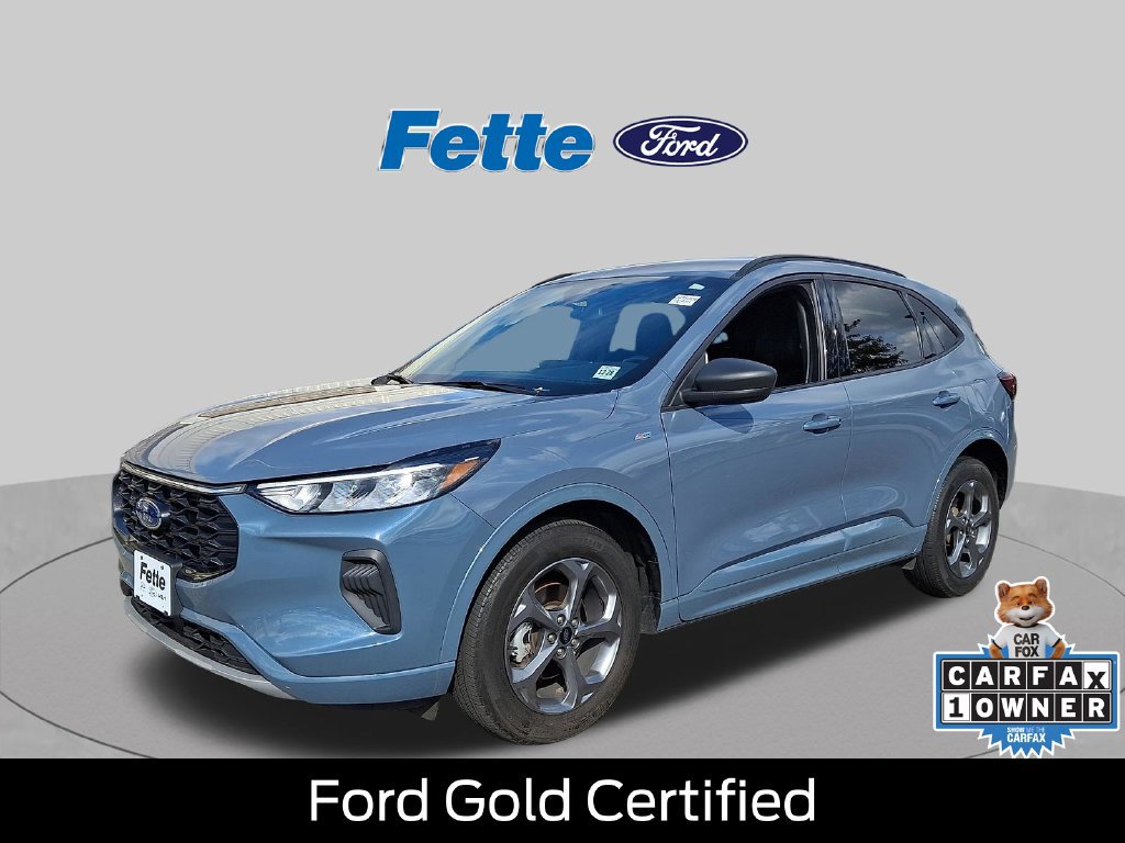 Used 2023 Ford Escape ST-Line w/ Tech Pack #1 AWD/4WD image 1