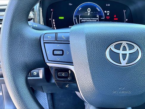 Used 2025 Toyota Camry LE FWD image 23