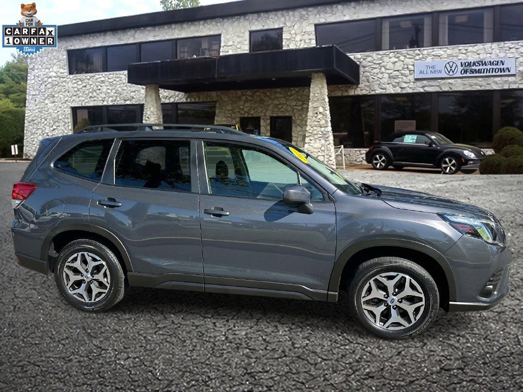 Used 2023 Subaru Forester Premium AWD/4WD image 4