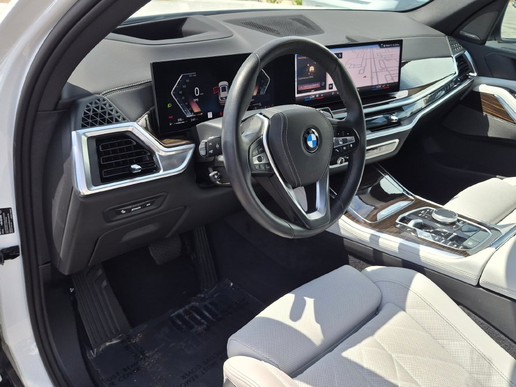 Used 2026 BMW X5 xDrive40i AWD/4WD image 8