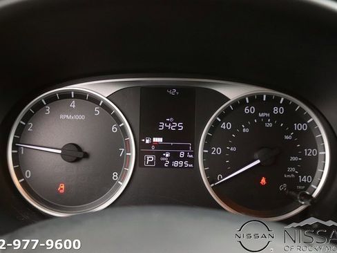 Used 2023 Nissan Kicks S image 16