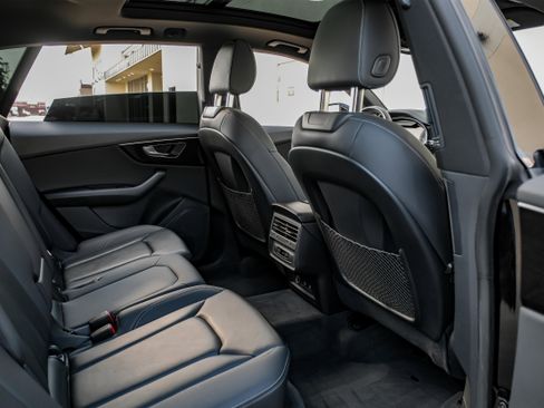 Used 2021 Audi Q8 Premium w/ Convenience Package image 34