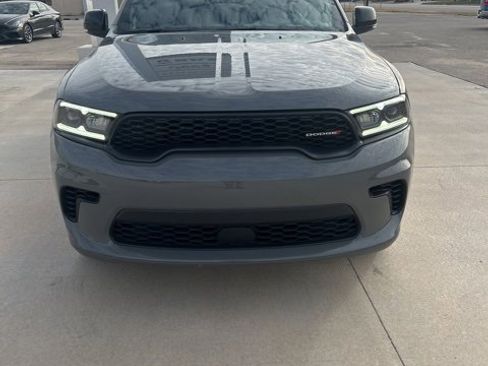 Used 2024 Dodge Durango GT image 3