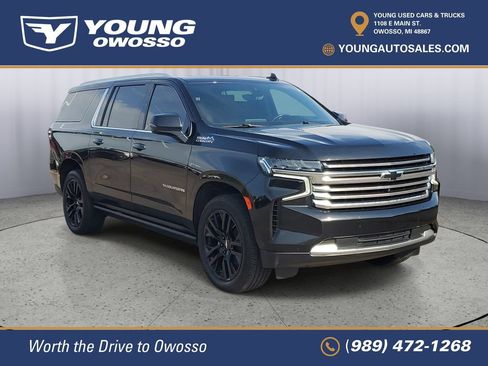 Used 2021 Chevrolet Suburban High Country w/ Premium Package 2 AWD/4WD image 2