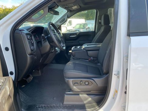 Used 2023 Chevrolet Silverado 1500 Custom image 12