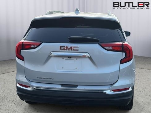 Used 2019 GMC Terrain SLT FWD image 9