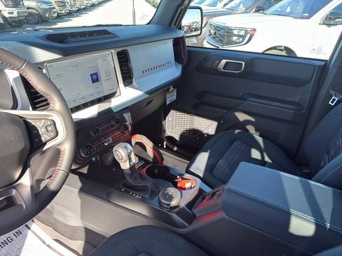 New 2025 Ford Bronco Heritage Edition image 11
