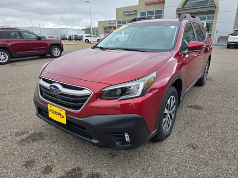 Used 2020 Subaru Outback Premium AWD/4WD image 2