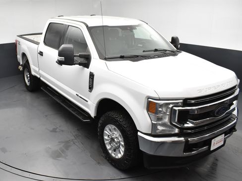 Used 2021 Ford F250 XLT w/ FX4 Off-Road Package AWD/4WD image 20
