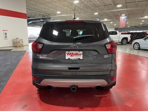 Used 2019 Ford Escape SEL image 4