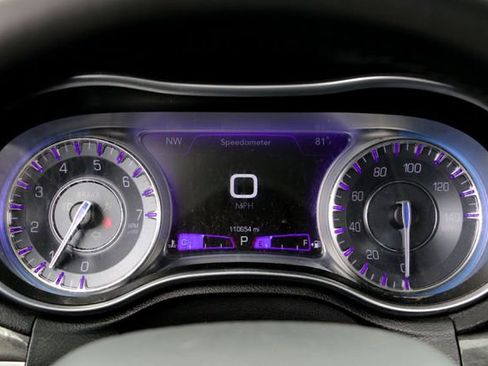 Used 2021 Chrysler 300 Touring w/ Sport Appearance Package RWD image 14