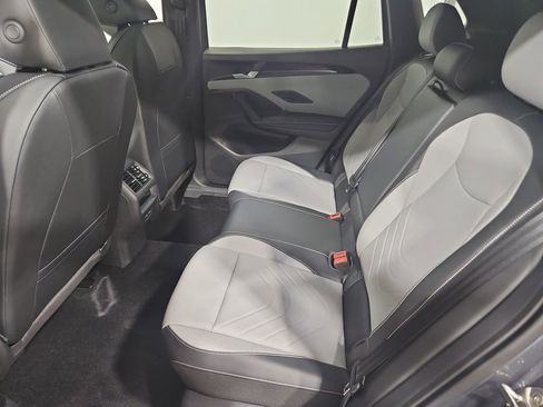 New 2026 Volkswagen Tiguan SE R-Line image 24