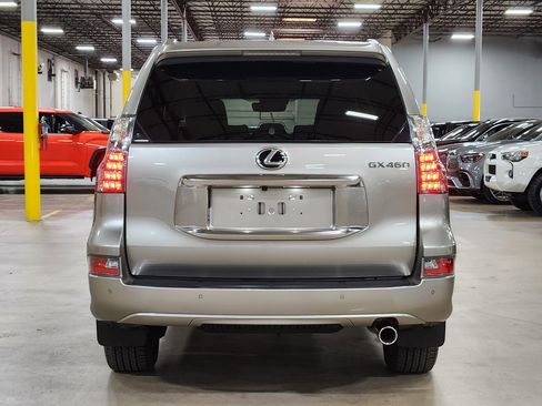 Used 2023 Lexus GX 460 Premium image 11