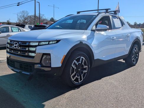 Certified 2025 Hyundai Santa Cruz Limited image 8