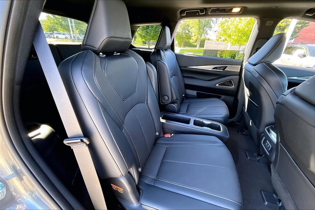 Certified 2027 INFINITI QX60 Sport w/ Dark Cargo Package AWD/4WD image 30
