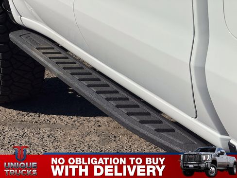 Used 2021 GMC Sierra 1500 AT4 w/ Technology Package image 12