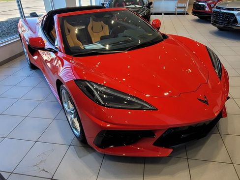 Used 2025 Chevrolet Corvette Stingray image 17