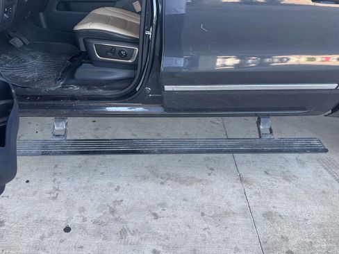 Used 2019 RAM 1500 Limited AWD/4WD image 12
