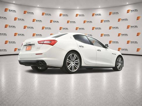 Used 2019 Maserati Ghibli S Q4 AWD/4WD image 45