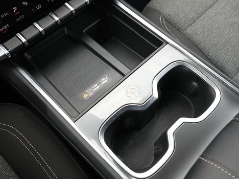 Used 2025 GMC Acadia Elevation FWD image 22