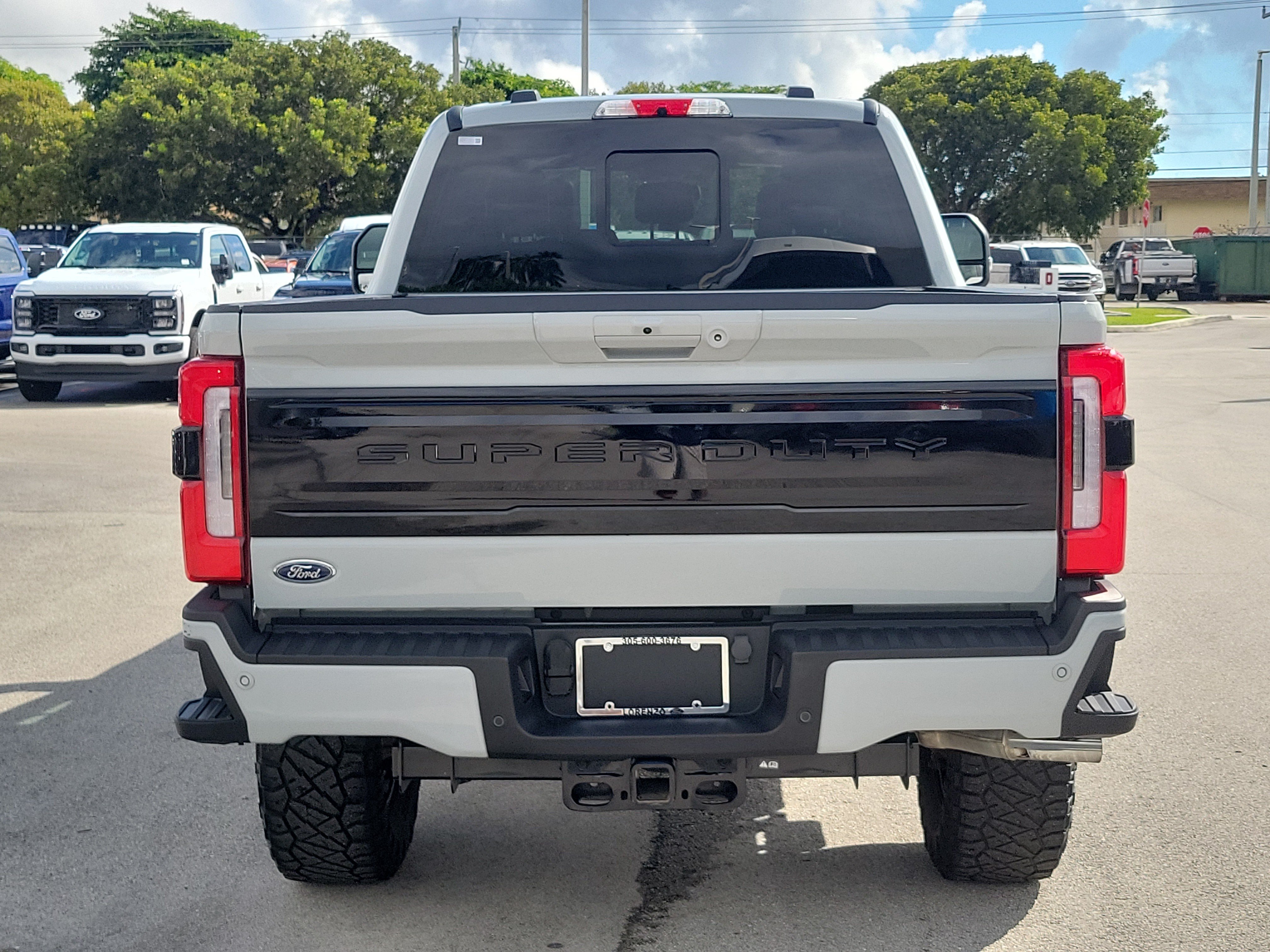 Used 2025 Ford F250 Platinum w/ FX4 Off-Road Package AWD/4WD image 6