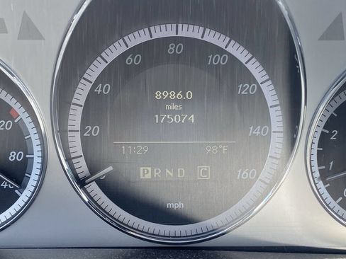 Used 2010 Mercedes-Benz C 300 Sedan image 12