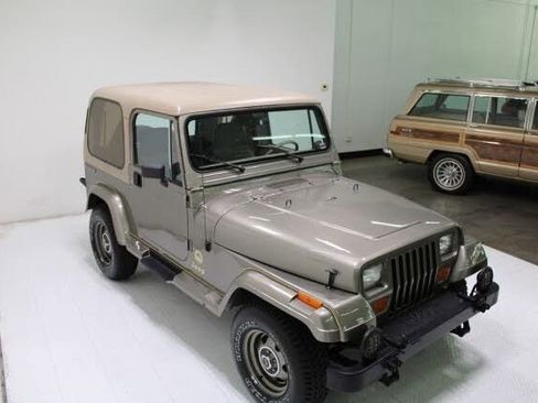 Used 1989 Jeep Wrangler Sahara image 11