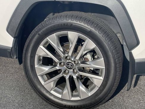 Used 2025 Toyota RAV4 XLE Premium w/ Weather Package FWD image 13