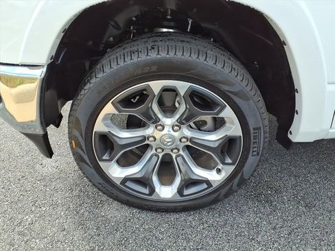 Used 2024 RAM 1500 Limited image 13