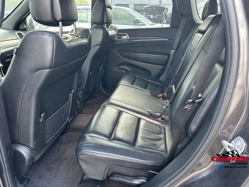 Used 2019 Jeep Grand Cherokee Limited AWD/4WD image 11