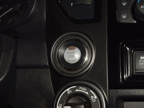 Used 2024 Nissan Titan PRO-4X w/ Pro-4x Utility Package AWD/4WD image 33