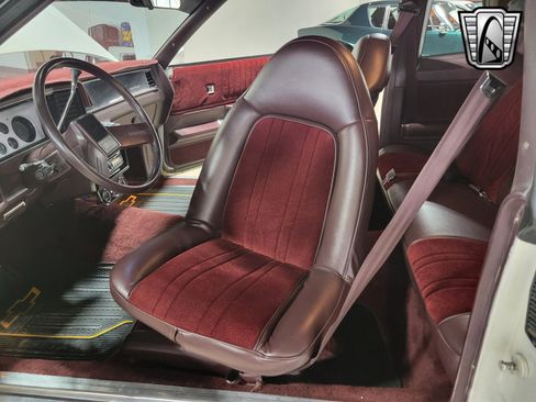 Used 1987 Chevrolet Monte Carlo LS image 19