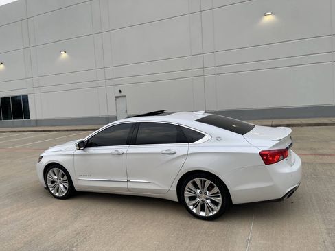 Used 2016 Chevrolet Impala LTZ w/ Enhanced Convenience Package FWD image 10