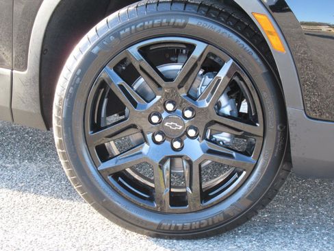 New 2025 Chevrolet Blazer LT image 7