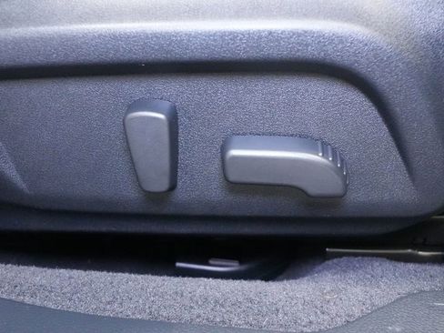 Used 2019 Subaru Outback 3.6R Touring image 35