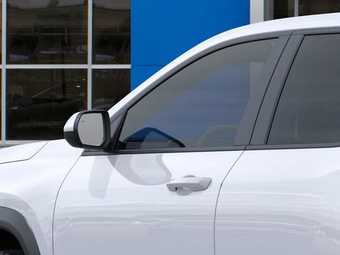 New 2026 Chevrolet Equinox LT FWD image 13