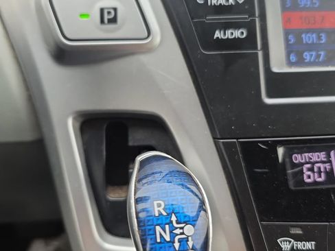 Used 2012 Toyota Prius V Two FWD image 27