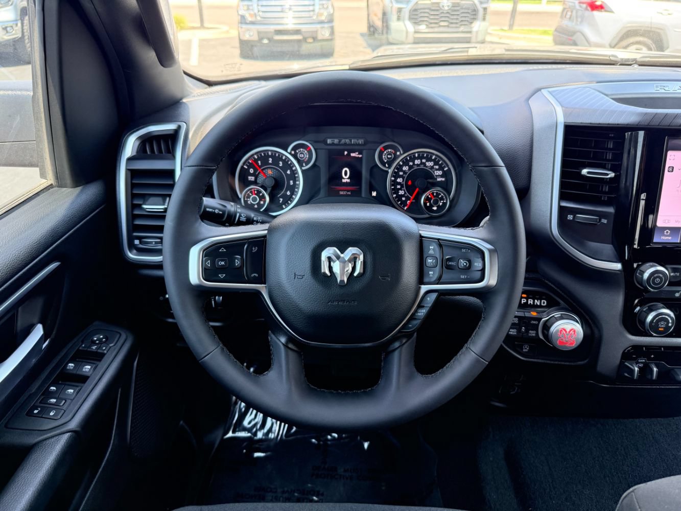 Used 2025 RAM 1500 Big Horn AWD/4WD image 12