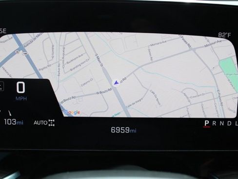 Used 2025 Chevrolet Suburban Premier image 24