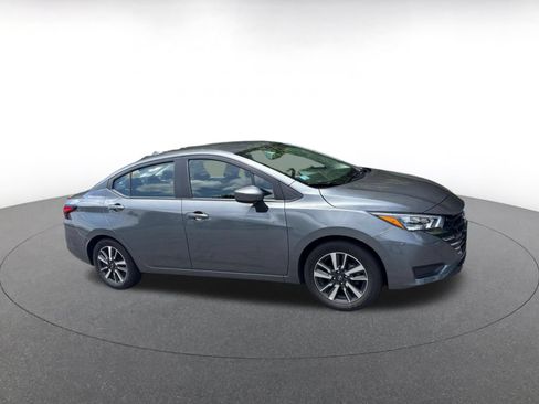Used 2025 Nissan Sentra SV FWD image 2