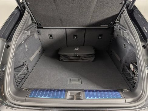 New 2026 Porsche Macan 4S Electric AWD/4WD image 17