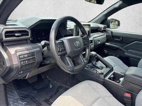 Certified 2024 Toyota Tacoma SR5 AWD/4WD image 9