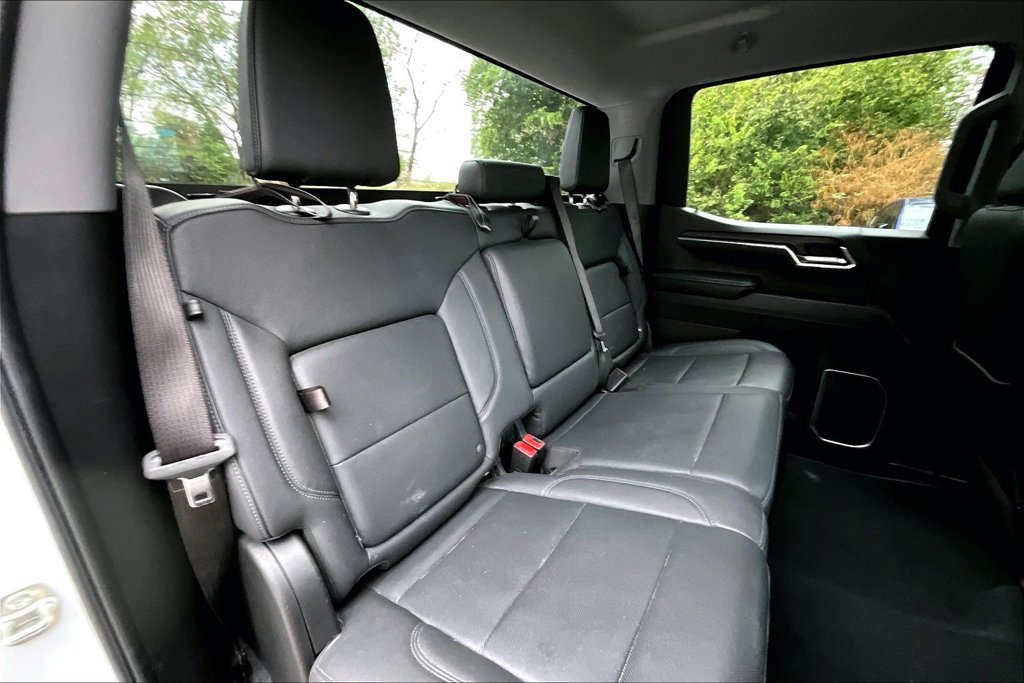 Used 2025 GMC Sierra 1500 SLT RWD image 34