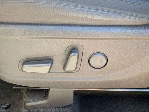 Used 2020 Hyundai Santa Fe SEL image 11