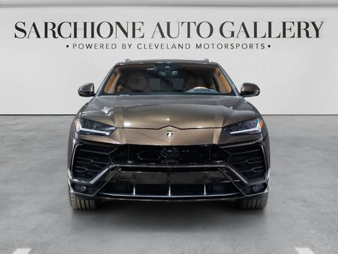 Used 2021 Lamborghini Urus AWD/4WD image 4
